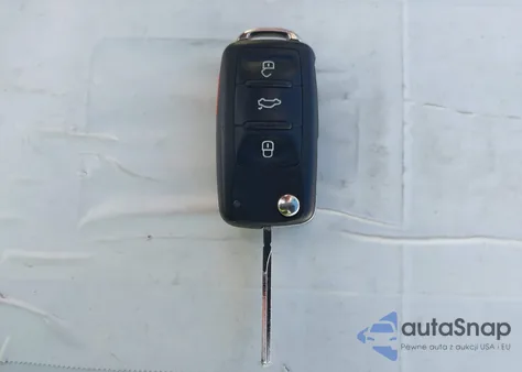 2017 Volkswagen Passat 1.8T R-Line z USA, uszkodzony, nr VIN 1VWDT7A38HC059590